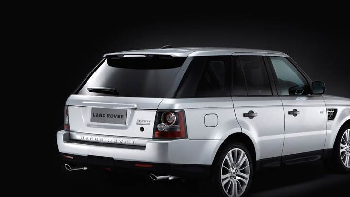 2010 Range Rover Sport Side Back Pose In White N Black Background
